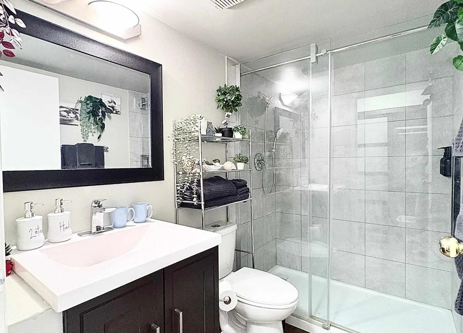 Stylish Downtown Condo Nr Rogers Place L Full Kitchen, Balcony, Pool & Gym Edmonton Dom wakacyjny